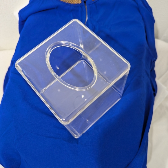 Acrylic Tissue Box Set - Picture 4 of 5